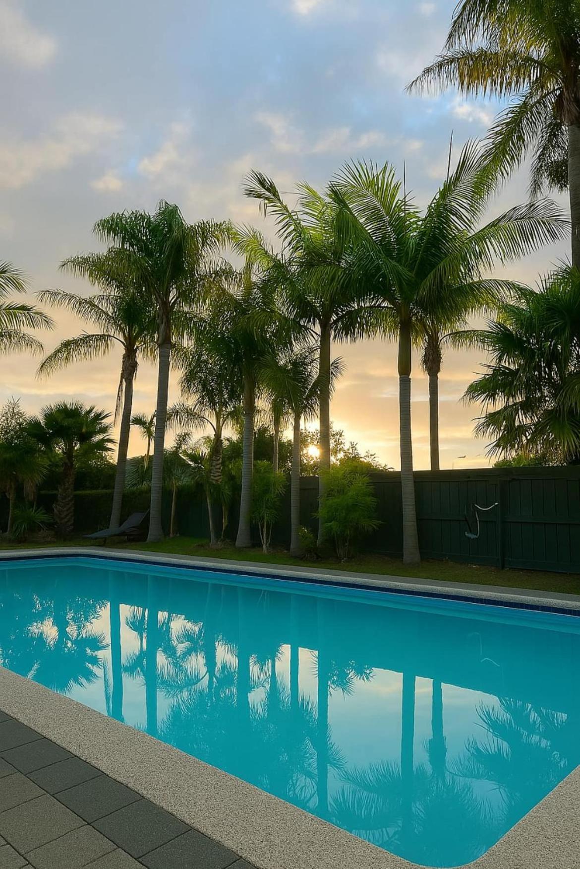 Asure Wayfarer Motel 3*